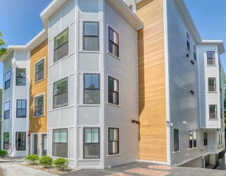 214 Havre Street, Boston, Massachusetts, 2 Bedrooms Bedrooms, 3 Rooms Rooms,2 BathroomsBathrooms,Residential Lease,For Rent,Havre Street,73386148