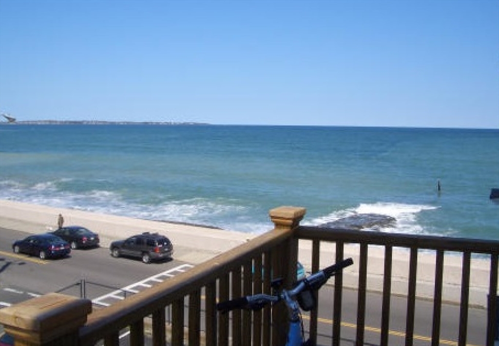 203 Winthrop Shore Drive, Winthrop, Massachusetts, 1 Bedroom Bedrooms, 4 Rooms Rooms,1 BathroomBathrooms,Residential,For Sale,Winthrop Shore Drive,73386362