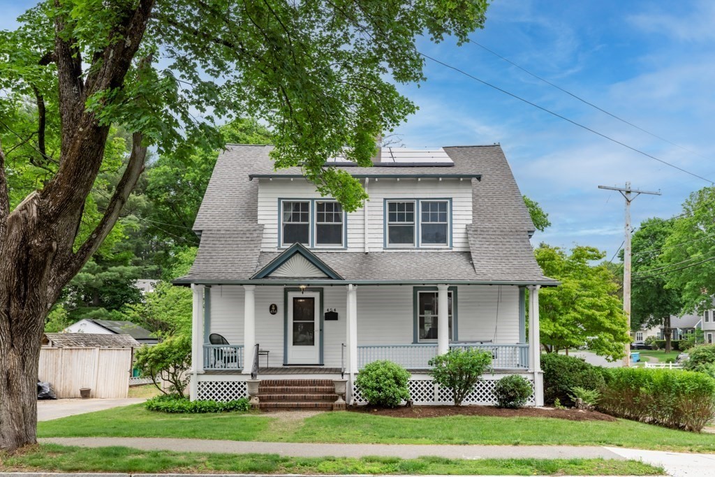 454 Webster St, Needham, Massachusetts, 4 Bedrooms Bedrooms, 7 Rooms Rooms,2.5 BathroomsBathrooms,Residential,For Sale,Webster St,73386427