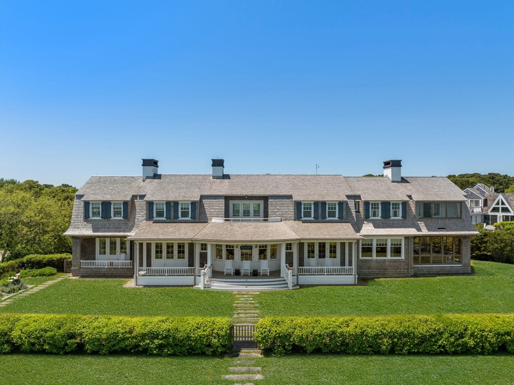 150 East Chop Dr, Oak Bluffs, Massachusetts, 8 Bedrooms Bedrooms, 16 Rooms Rooms,8 BathroomsBathrooms,Residential,For Sale,East Chop Dr,73386607
