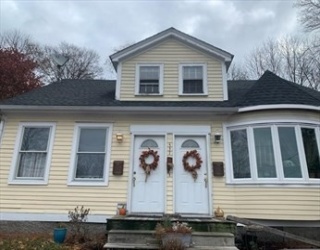 437 North Washington St, North Attleboro, Massachusetts, 2 Bedrooms Bedrooms, 4 Rooms Rooms,1 BathroomBathrooms,Residential Lease,For Rent,North Washington St,73386679