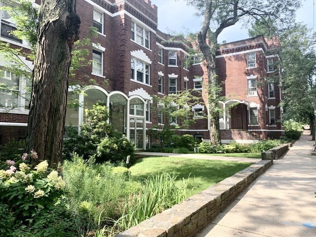 4 Arlington St, Cambridge, Massachusetts, 1 Room Rooms,1 BathroomBathrooms,Residential Lease,For Rent,Arlington St,73386761