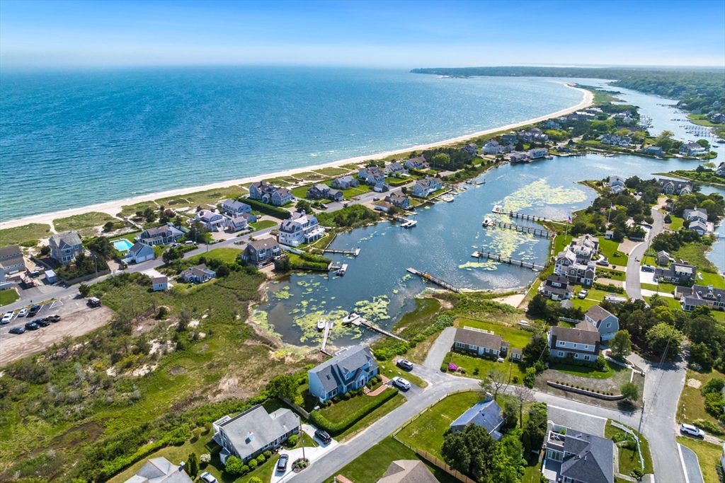 127 Short Beach Road, Barnstable, Massachusetts, 2 Bedrooms Bedrooms, 5 Rooms Rooms,2 BathroomsBathrooms,Residential,For Sale,Short Beach Road,73386806