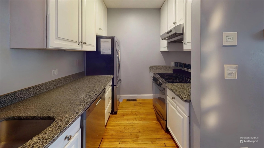 330 1/2 E St., Boston, Massachusetts, 4 Bedrooms Bedrooms, 6 Rooms Rooms,2 BathroomsBathrooms,Residential Lease,For Rent,E St.,73386812