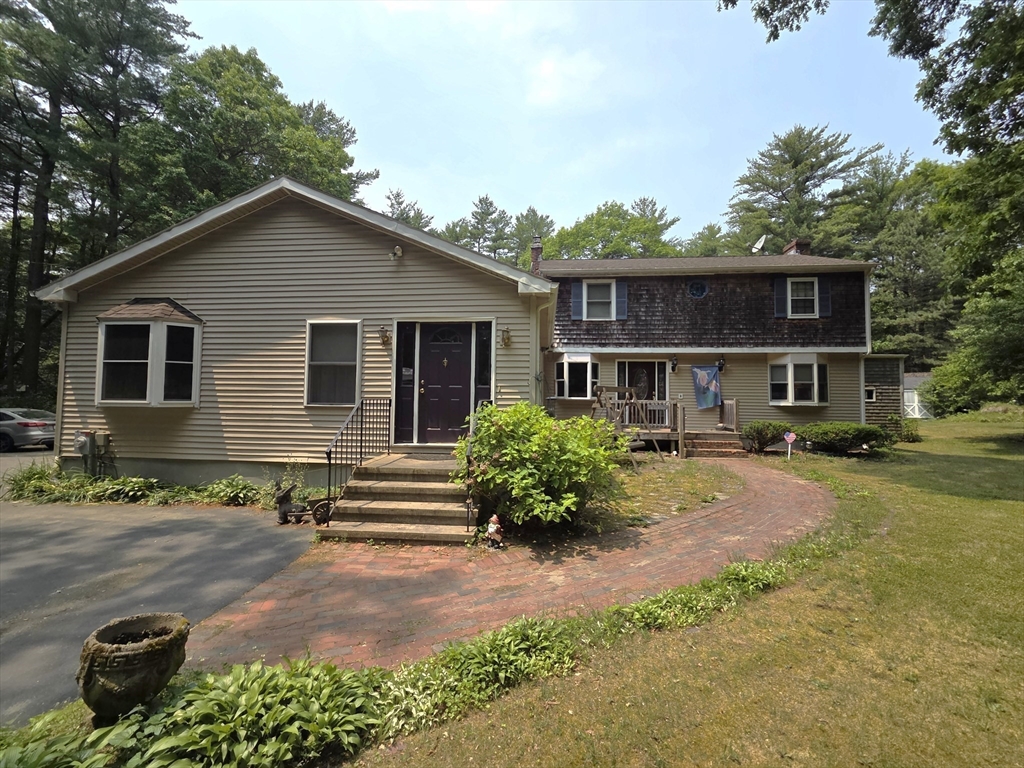 88A Colby Dr, Halifax, Massachusetts, 4 Bedrooms Bedrooms, 8 Rooms Rooms,3 BathroomsBathrooms,Residential,For Sale,Colby Dr,73386795