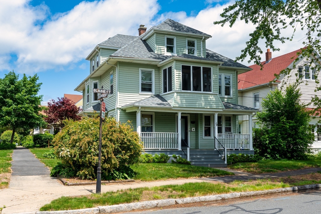 18 Blaine St, Springfield, Massachusetts, 6 Bedrooms Bedrooms, 14 Rooms Rooms,3 BathroomsBathrooms,Residential Income,For Sale,Blaine St,73386894