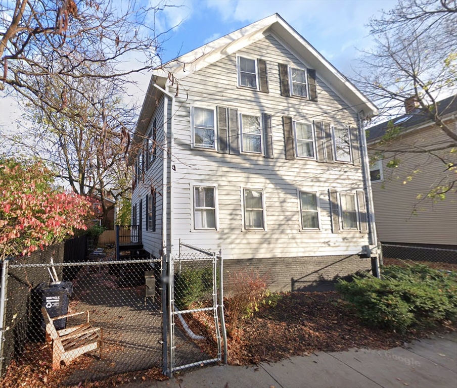 16-18 Pine Street, Cambridge, Massachusetts, 6 Bedrooms Bedrooms, 17 Rooms Rooms,2.5 BathroomsBathrooms,Residential Income,For Sale,Pine Street,73386915