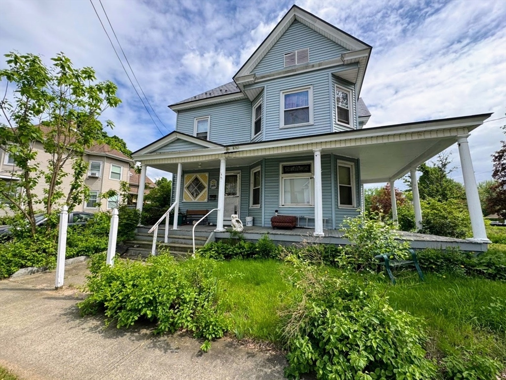 81 High St, West Springfield, Massachusetts, 4 Bedrooms Bedrooms, 8 Rooms Rooms,2 BathroomsBathrooms,Residential,For Sale,High St,73386836