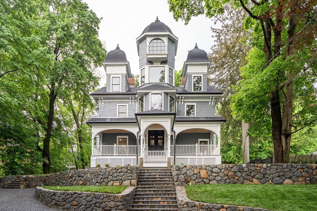 14 Summit Street, Newton, Massachusetts, 4 Bedrooms Bedrooms, 11 Rooms Rooms,4 BathroomsBathrooms,Residential,For Sale,Summit Street,73386946