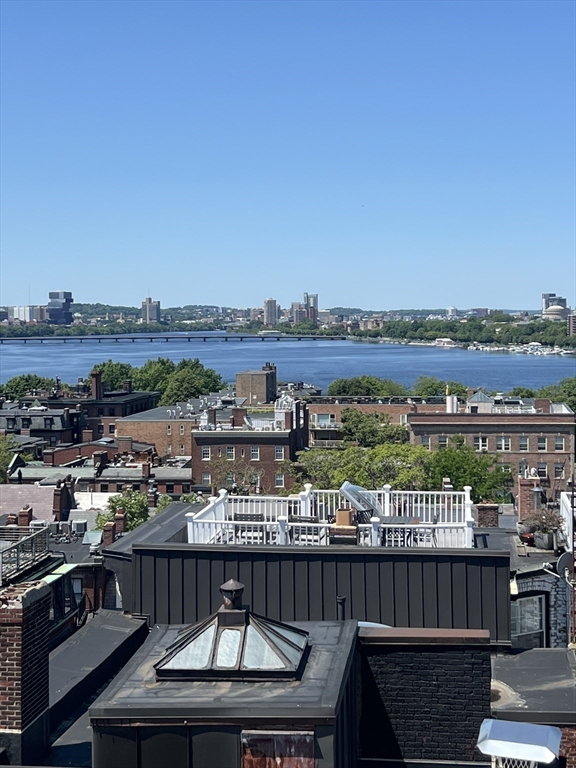 70 Revere St, Boston, Massachusetts, 1 Bedroom Bedrooms, 3 Rooms Rooms,1 BathroomBathrooms,Residential,For Sale,Revere St,73386951
