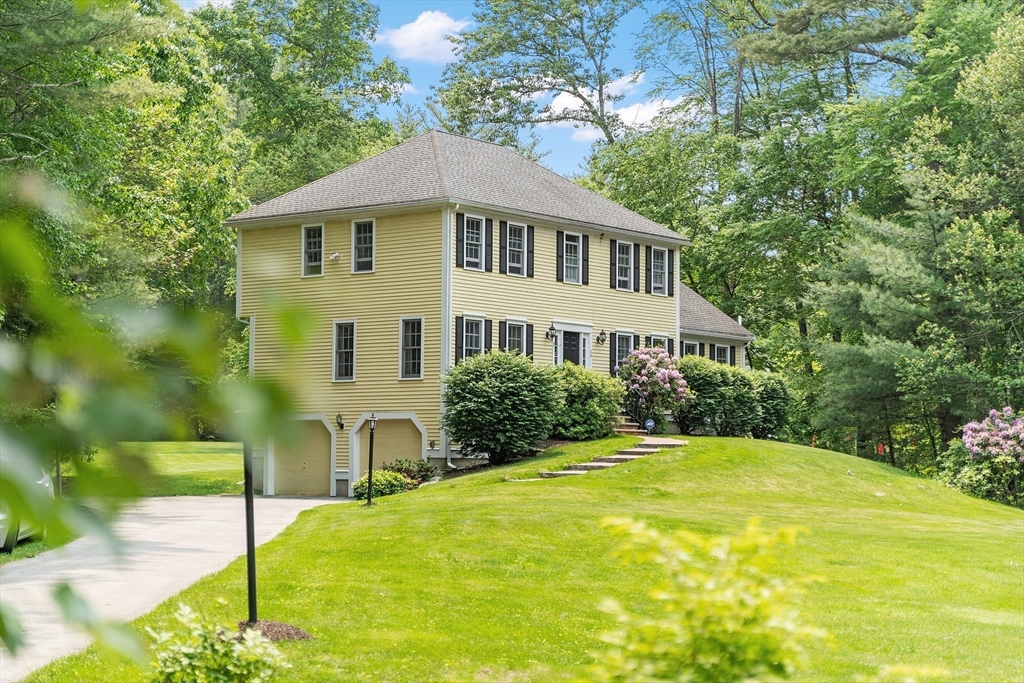 28 Old Harvard Rd, Boxborough, Massachusetts, 4 Bedrooms Bedrooms, 8 Rooms Rooms,2.5 BathroomsBathrooms,Residential,For Sale,Old Harvard Rd,73386774