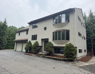 271 Wanoosnoc Rd, Fitchburg, Massachusetts, 4 Bedrooms Bedrooms, 7 Rooms Rooms,2 BathroomsBathrooms,Residential Lease,For Rent,Wanoosnoc Rd,73386982