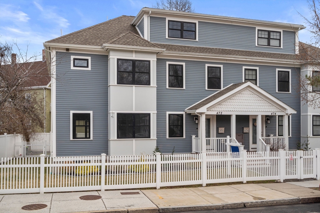 472-474 Hyde Park Ave, Boston, Massachusetts, 4 Bedrooms Bedrooms, 7 Rooms Rooms,3.5 BathroomsBathrooms,Residential,For Sale,Hyde Park Ave,73387038