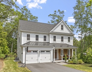 306 Laws Brook Road, Concord, Massachusetts, 5 Bedrooms Bedrooms, 11 Rooms Rooms,5 BathroomsBathrooms,Residential,For Sale,Laws Brook Road,73384519