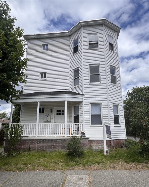 17 Norcross Street, Arlington, Massachusetts, 2 Bedrooms Bedrooms, 5 Rooms Rooms,2 BathroomsBathrooms,Residential,For Sale,Norcross Street,73387178
