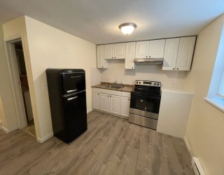 70 Jamaicaway, Boston, Massachusetts, 2 Rooms Rooms,1 BathroomBathrooms,Residential Lease,For Rent,Jamaicaway,73387279