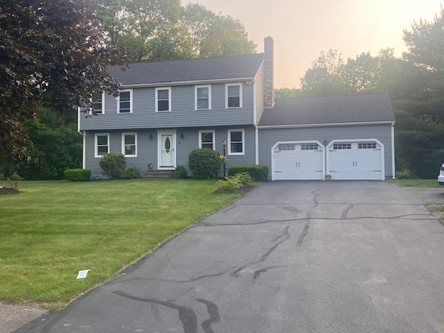 4 Erin Ln, Norfolk, Massachusetts, 3 Bedrooms Bedrooms, 6 Rooms Rooms,2.5 BathroomsBathrooms,Residential,For Sale,Erin Ln,73387288