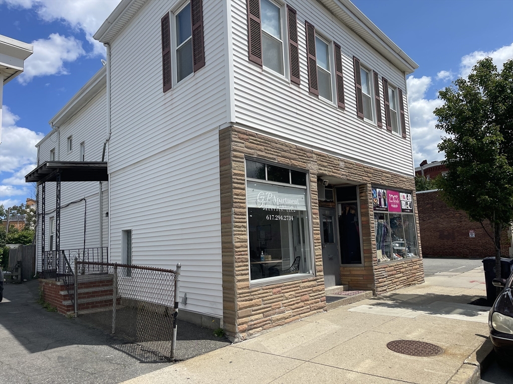 133 Main St, Everett, Massachusetts, 2 Bedrooms Bedrooms, 8 Rooms Rooms,2 BathroomsBathrooms,Residential,For Sale,Main St,73387265