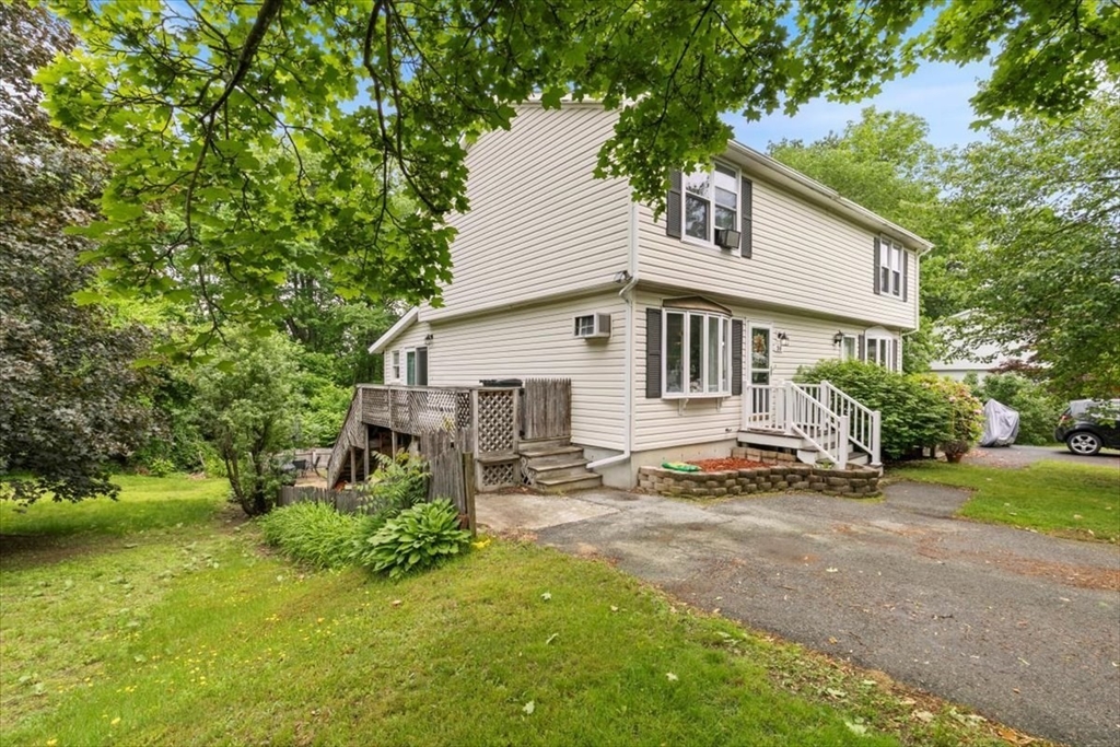30 Taylor, Haverhill, Massachusetts, 2 Bedrooms Bedrooms, 7 Rooms Rooms,1.5 BathroomsBathrooms,Residential,For Sale,Taylor,73387348