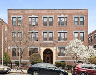 21 Park Vale Ave, Boston, Massachusetts, 3 Bedrooms Bedrooms, 5 Rooms Rooms,1.5 BathroomsBathrooms,Residential,For Sale,Park Vale Ave,73387353