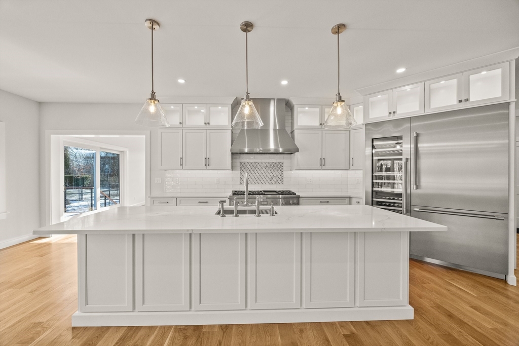 lot 487 Menauhant Rd, Falmouth, Massachusetts, 4 Bedrooms Bedrooms, 11 Rooms Rooms,3.5 BathroomsBathrooms,Residential,For Sale,Menauhant Rd,73387359