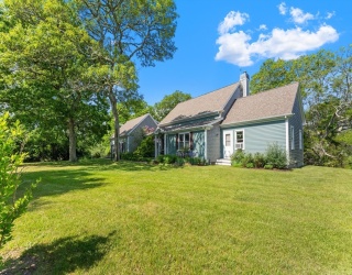 56 Bridle Path, Tisbury, Massachusetts, 3 Bedrooms Bedrooms, 8 Rooms Rooms,2.5 BathroomsBathrooms,Residential,For Sale,Bridle Path,73387286