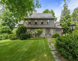 20 Johnson Road, Andover, Massachusetts, 4 Bedrooms Bedrooms, 8 Rooms Rooms,2.5 BathroomsBathrooms,Residential,For Sale,Johnson Road,73387470