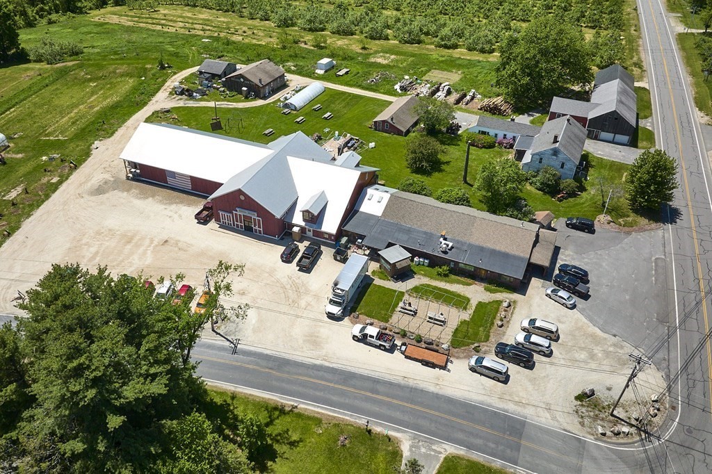 138 Main Rd, Westhampton, Massachusetts, ,Commercial Sale,For Sale,Main Rd,73387531