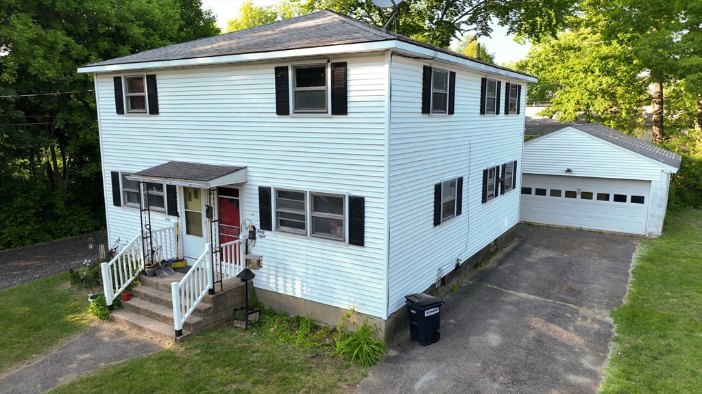 38 Day St, Pittsfield, Massachusetts, 4 Bedrooms Bedrooms, 10 Rooms Rooms,2 BathroomsBathrooms,Residential Income,For Sale,Day St,73387738