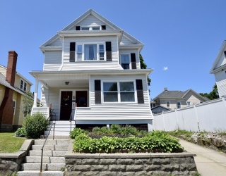 419-421 Court St, New Bedford, Massachusetts, 4 Bedrooms Bedrooms, 10 Rooms Rooms,2 BathroomsBathrooms,Residential Income,For Sale,Court St,73387748