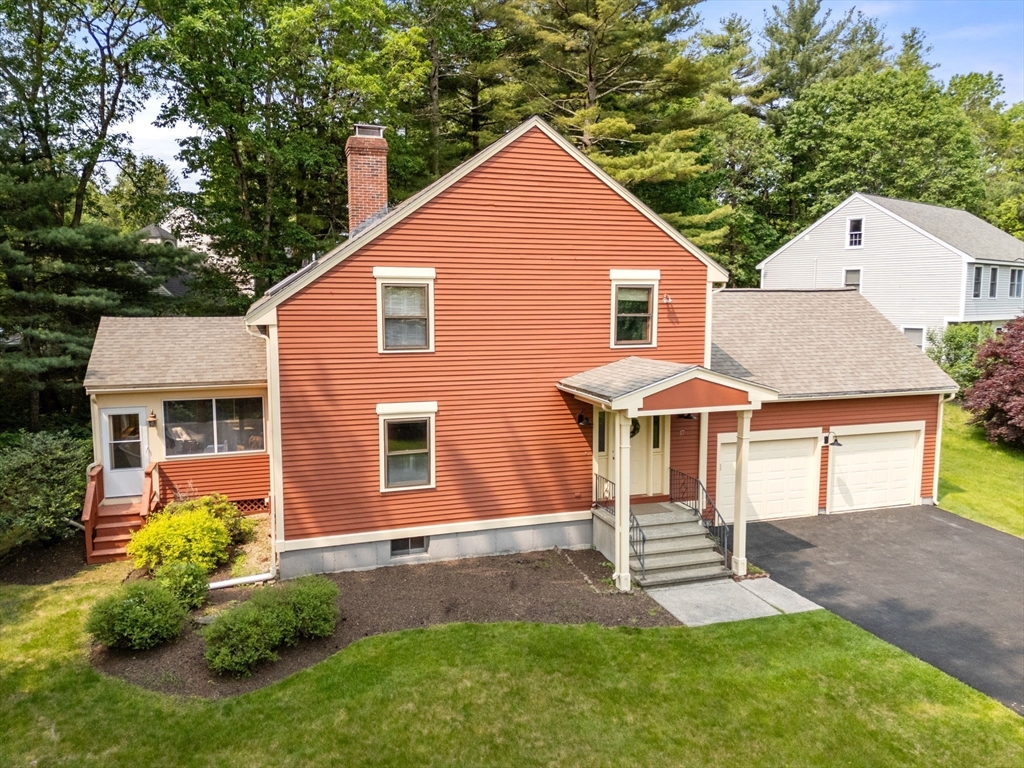 17 Northbriar Rd, Acton, Massachusetts, 4 Bedrooms Bedrooms, 12 Rooms Rooms,2.5 BathroomsBathrooms,Residential,For Sale,Northbriar Rd,73387802