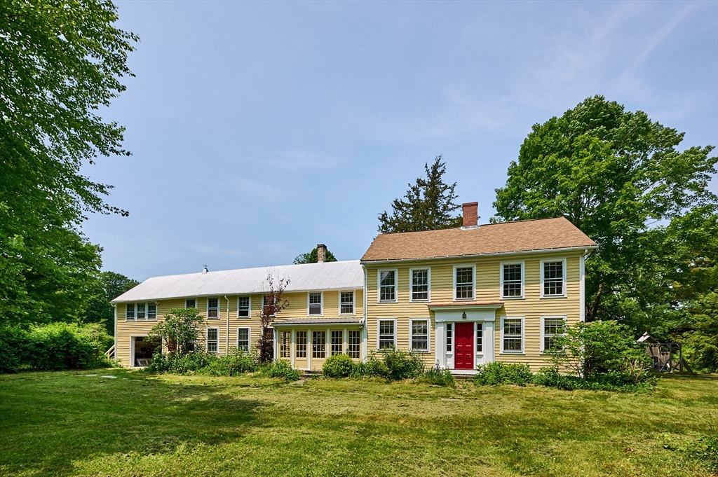 55 Falls Road, Sunderland, Massachusetts, 5 Bedrooms Bedrooms, 12 Rooms Rooms,3.5 BathroomsBathrooms,Residential Income,For Sale,Falls Road,73387929