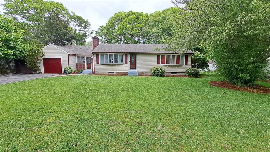 298 Oakland Rd, Barnstable, Massachusetts, 3 Bedrooms Bedrooms, 6 Rooms Rooms,2.5 BathroomsBathrooms,Residential,For Sale,Oakland Rd,73384092