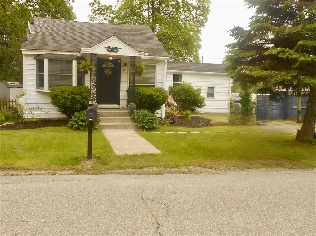 12 Wheeler Avenue, Orange, Massachusetts, 2 Bedrooms Bedrooms, 5 Rooms Rooms,2 BathroomsBathrooms,Residential,For Sale,Wheeler Avenue,73387829
