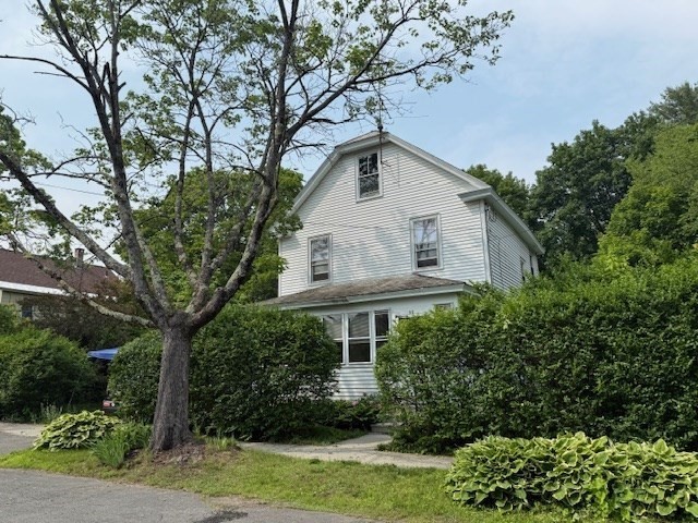 33 Worcester Ave, Montague, Massachusetts, 3 Bedrooms Bedrooms, 7 Rooms Rooms,1.5 BathroomsBathrooms,Residential,For Sale,Worcester Ave,73387834