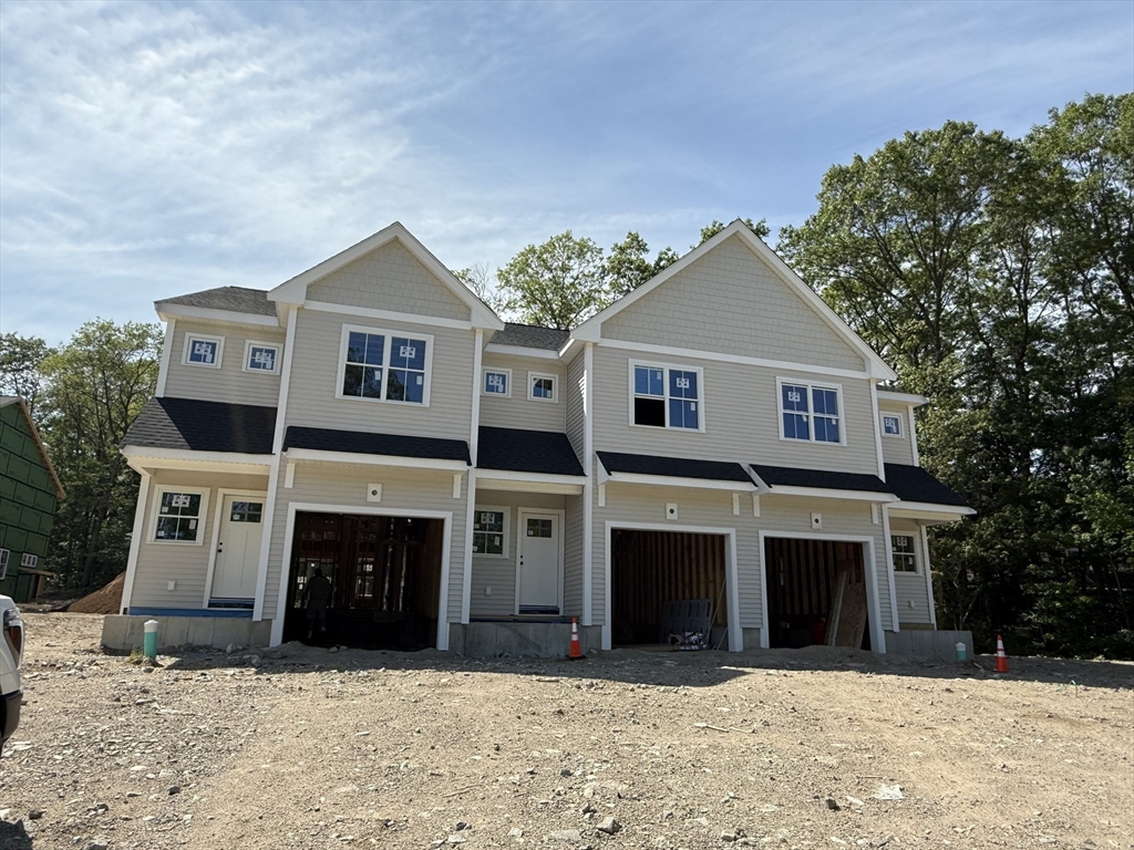 62 Uncas Ave, Franklin, Massachusetts, 3 Bedrooms Bedrooms, 4 Rooms Rooms,2.5 BathroomsBathrooms,Residential,For Sale,Uncas Ave,73387979