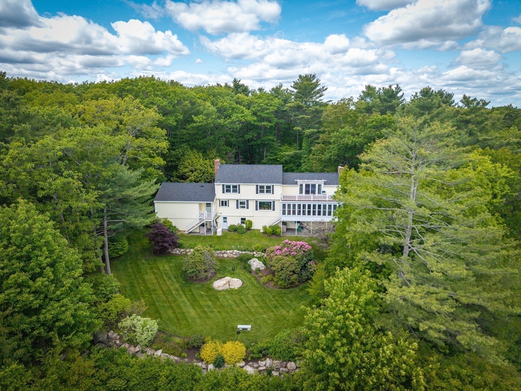 13 Hickory Hill Road, Manchester, Massachusetts, 4 Bedrooms Bedrooms, 9 Rooms Rooms,4 BathroomsBathrooms,Residential,For Sale,Hickory Hill Road,73388456