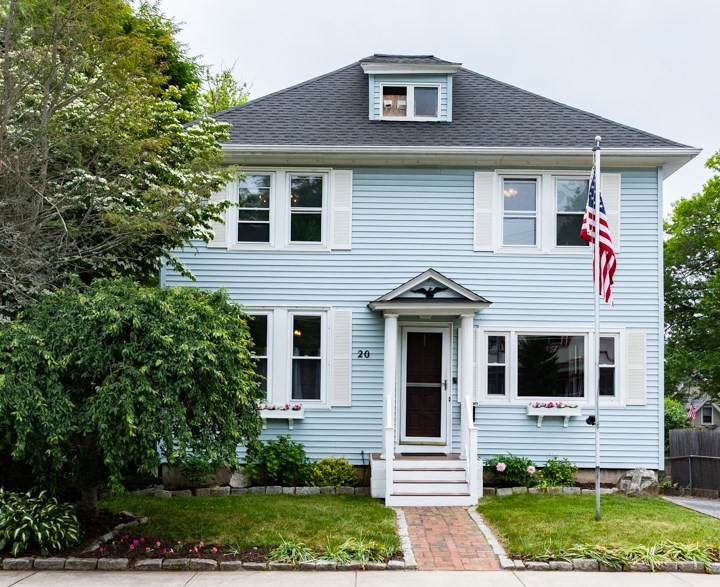 20 W Walnut St, Milford, Massachusetts, 4 Bedrooms Bedrooms, 8 Rooms Rooms,2.5 BathroomsBathrooms,Residential,For Sale,W Walnut St,73388936