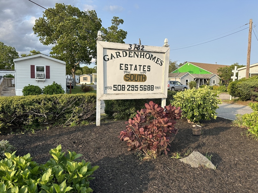 3132 Cranberry Hwy, Wareham, Massachusetts, 2 Bedrooms Bedrooms, 4 Rooms Rooms,1 BathroomBathrooms,Residential,For Sale,Cranberry Hwy,73389176