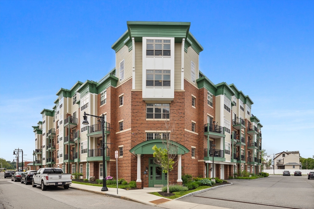 69 Foundry St, Wakefield, Massachusetts, 1 Bedroom Bedrooms, 4 Rooms Rooms,1 BathroomBathrooms,Residential,For Sale,Foundry St,73389332