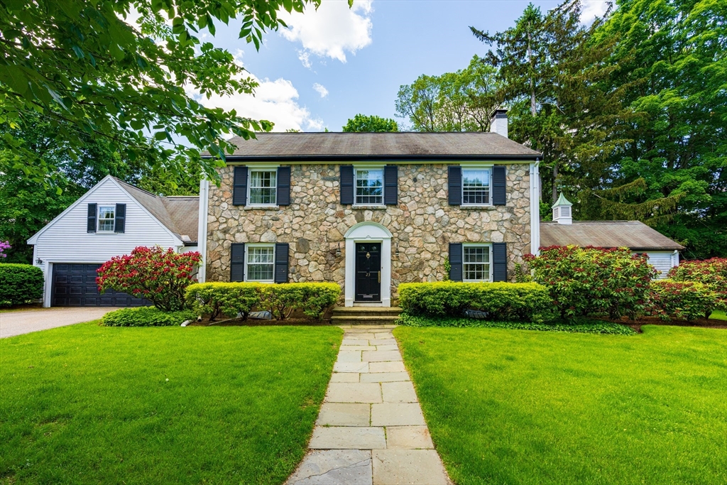 23 Ascenta Ter, Newton, Massachusetts, 5 Bedrooms Bedrooms, 10 Rooms Rooms,3.5 BathroomsBathrooms,Residential,For Sale,Ascenta Ter,73389466