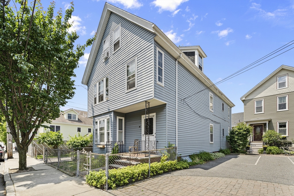 10 Granite St, Somerville, Massachusetts, 6 Bedrooms Bedrooms, 11 Rooms Rooms,2 BathroomsBathrooms,Residential Income,For Sale,Granite St,73389526