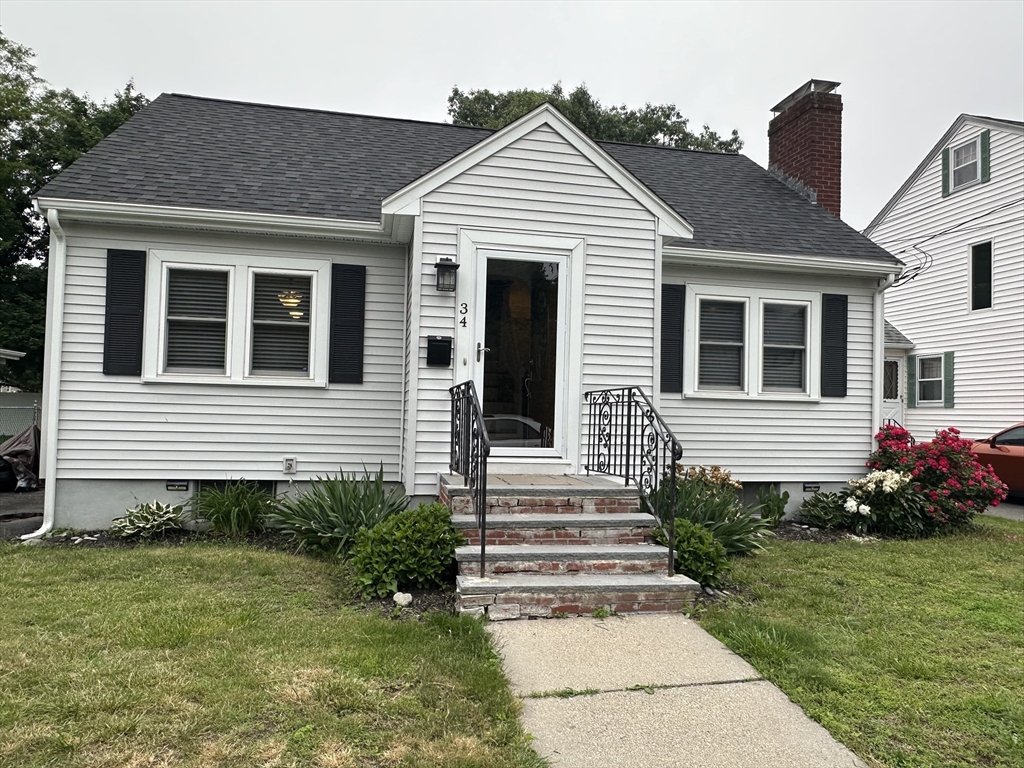 34 Sammett Ave, Boston, Massachusetts, 3 Bedrooms Bedrooms, 6 Rooms Rooms,1 BathroomBathrooms,Residential,For Sale,Sammett Ave,73389527