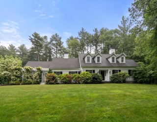 45 Cedar Lane, Westwood, Massachusetts, 6 Bedrooms Bedrooms, 15 Rooms Rooms,4.5 BathroomsBathrooms,Residential,For Sale,Cedar Lane,73389554