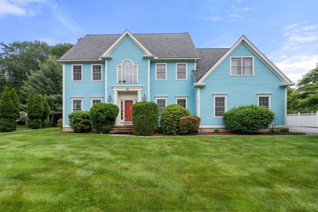 28 Camelot Drive, Shrewsbury, Massachusetts, 5 Bedrooms Bedrooms, 10 Rooms Rooms,3.5 BathroomsBathrooms,Residential,For Sale,Camelot Drive,73389446