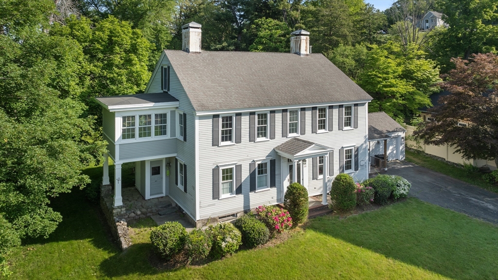 285 Main St, Groveland, Massachusetts, 4 Bedrooms Bedrooms, 9 Rooms Rooms,2.5 BathroomsBathrooms,Residential,For Sale,Main St,73389549