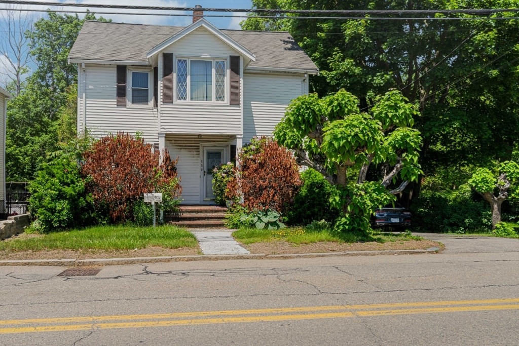 160 Hartford St, Framingham, Massachusetts, 4 Bedrooms Bedrooms, 8 Rooms Rooms,1.5 BathroomsBathrooms,Residential,For Sale,Hartford St,73389562
