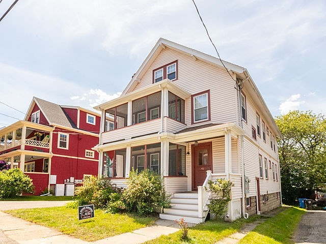 41 Barnard Road, Belmont, Massachusetts, 6 Bedrooms Bedrooms, 13 Rooms Rooms,2 BathroomsBathrooms,Residential Income,For Sale,Barnard Road,73389593