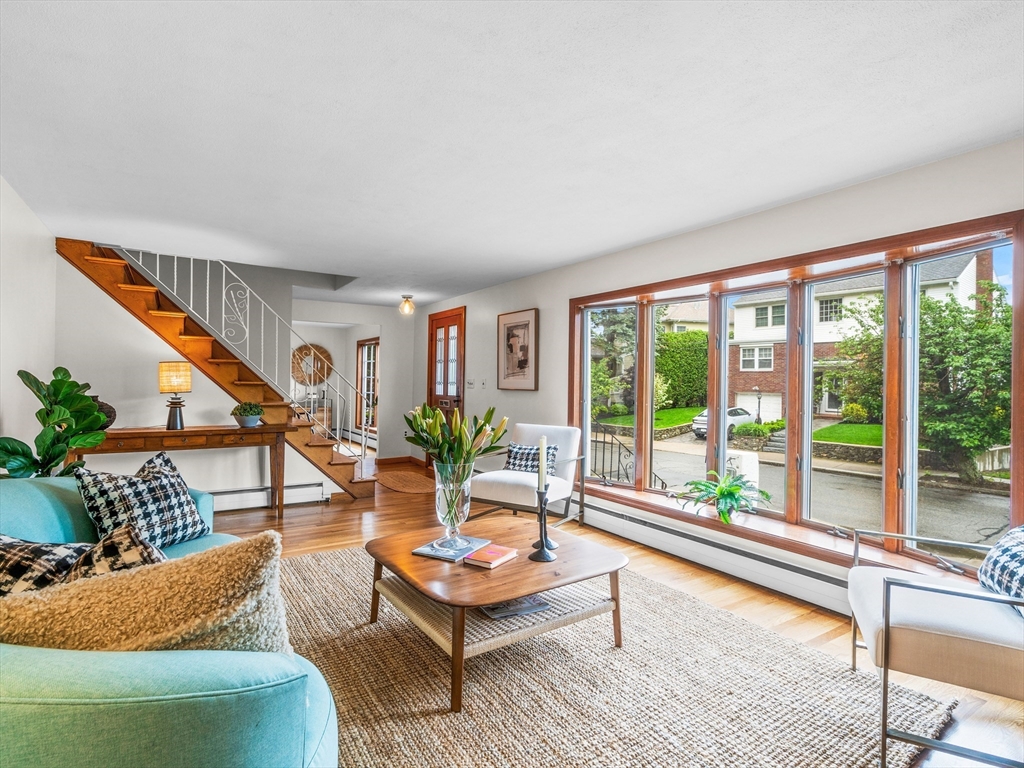 2 Rockwood Ter, Boston, Massachusetts, 4 Bedrooms Bedrooms, 8 Rooms Rooms,3 BathroomsBathrooms,Residential,For Sale,Rockwood Ter,73389489