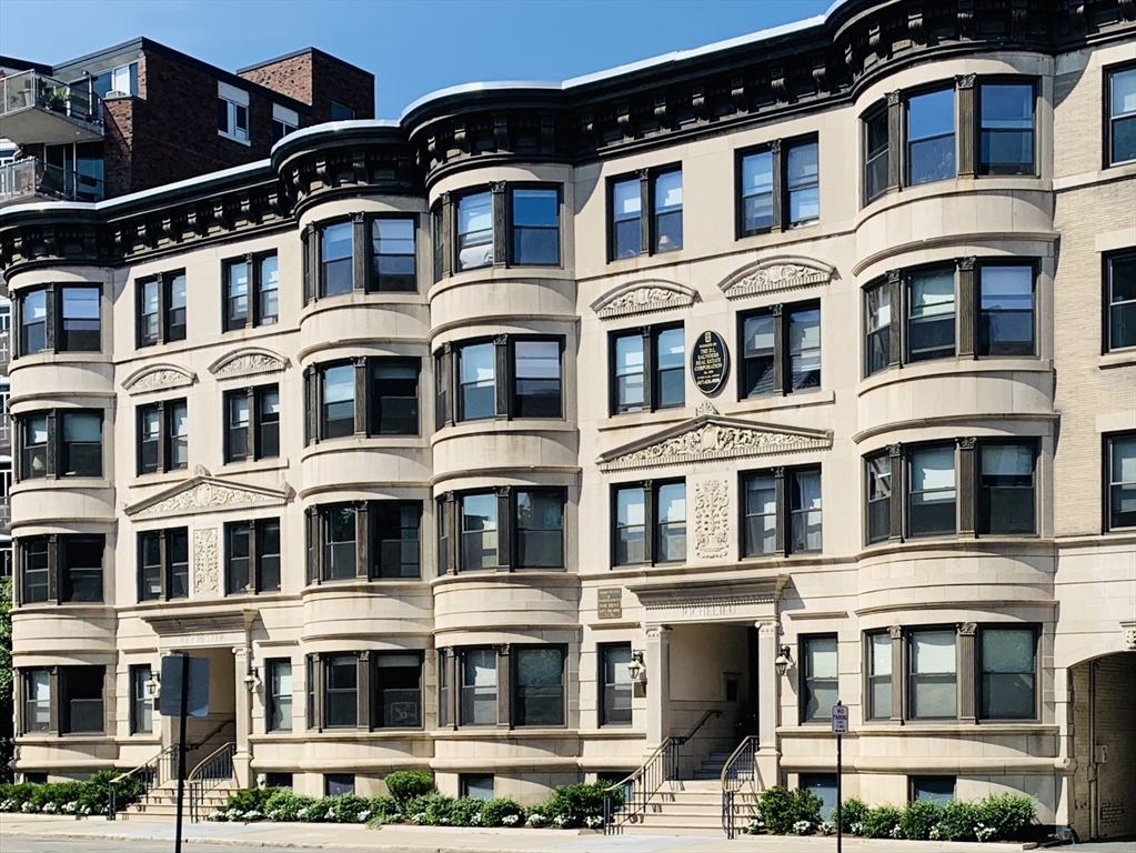 Five Winchester, Brookline, Massachusetts, 1 Bedroom Bedrooms, 3 Rooms Rooms,1 BathroomBathrooms,Residential Lease,For Rent,Winchester,73389831
